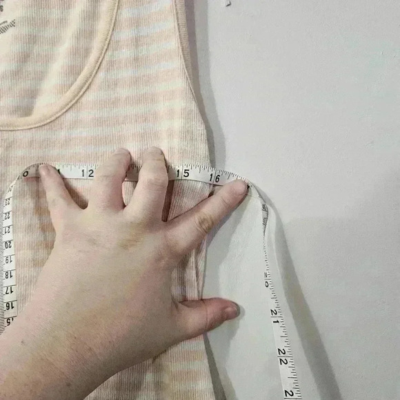 Old navy maternity tank top! - Picture 4 of 5